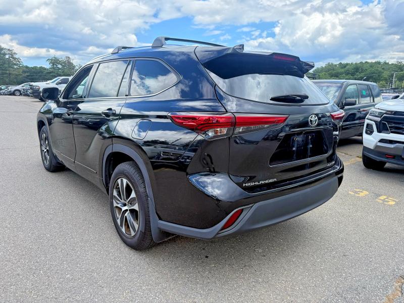Photo 3 from auction – 2020 TOYOTA HIGHLANDER with VIN 5TDGZRBHXLS002383