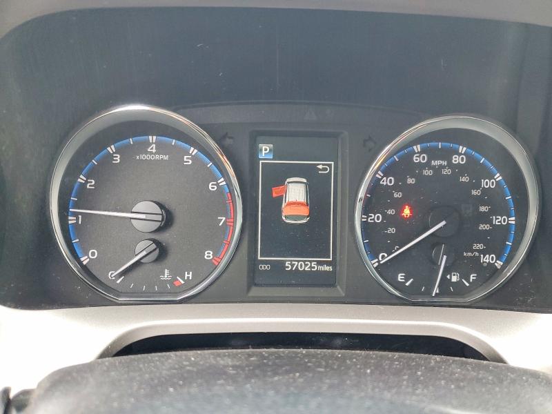 Photo 9 from auction – 2016 TOYOTA RAV4 with VIN JTMWFREV5GJ092924