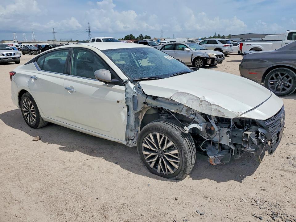 Photo 4 from auction – 2024 NISSAN ALTIMA with VIN 1N4BL4DV9RN433271