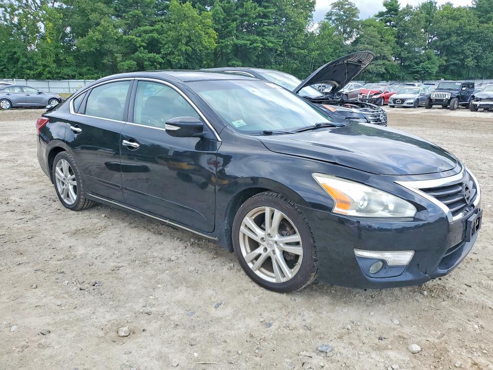 Photo 4 from auction – 2013 NISSAN ALTIMA with VIN 1N4BL3AP4DC246900