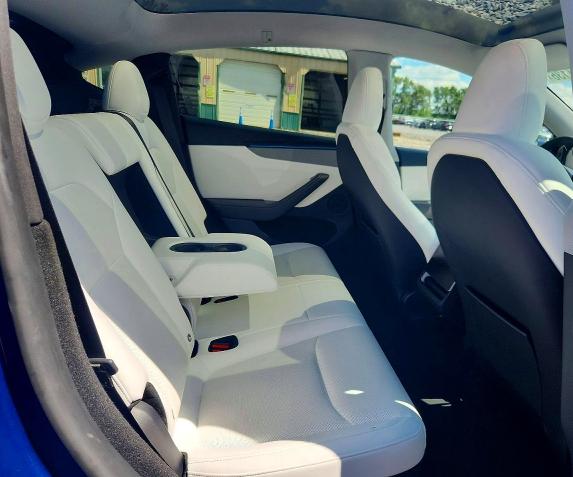 Zdjęcie 10 z aukcji – 2026 TESLA MODEL Y z VIN 7SAYGDEEXTF361674