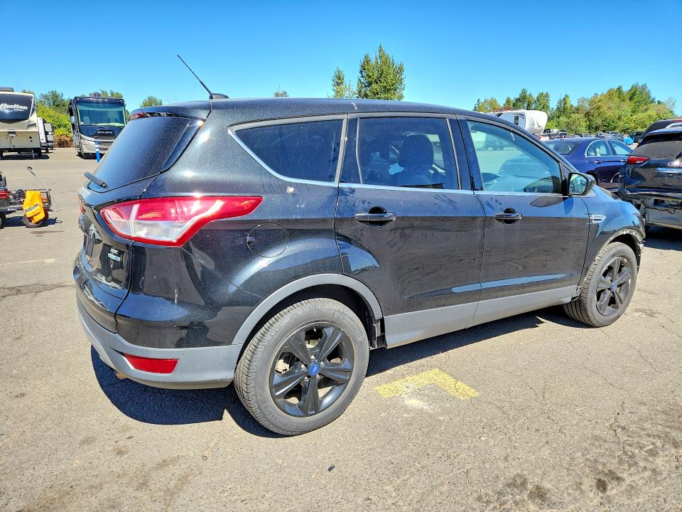 Photo 3 from auction – 2015 FORD ESCAPE with VIN 1FMCU9GX2FUA15900