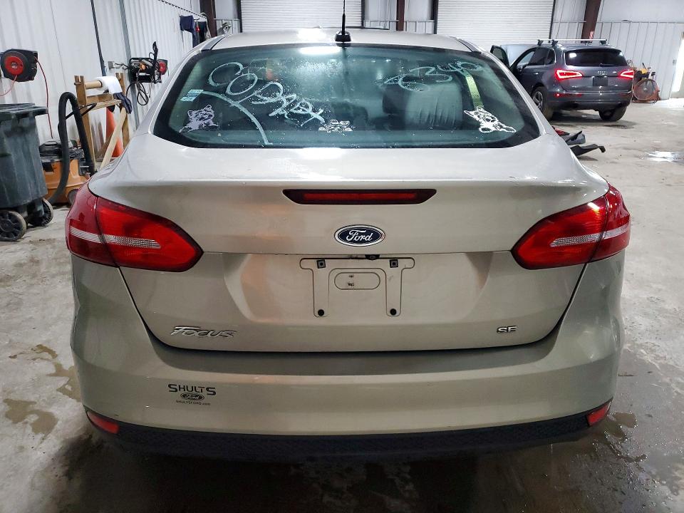 Photo 6 from auction – 2016 FORD FOCUS with VIN 1FADP3F22GL288349