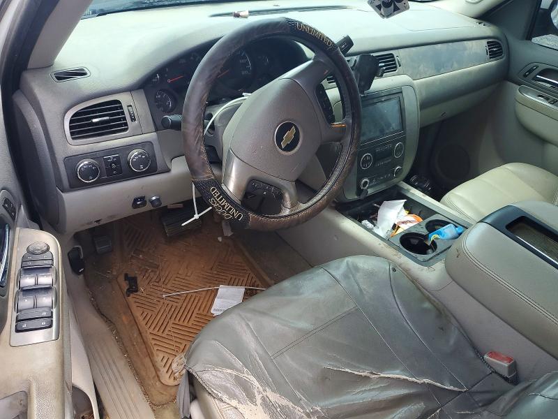 Photo 8 from auction – 2010 CHEVROLET AVALANCHE with VIN 3GNVKFE04AG131450