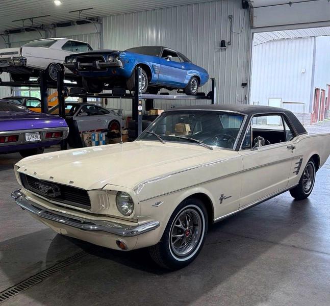Photo 2 from auction – 1966 FORD MUSTANG with VIN 0000006T07C211909