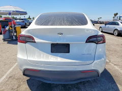 Zdjęcie 6 z aukcji – 2022 TESLA MODEL Y z VIN 7SAYGDEE4NF556382