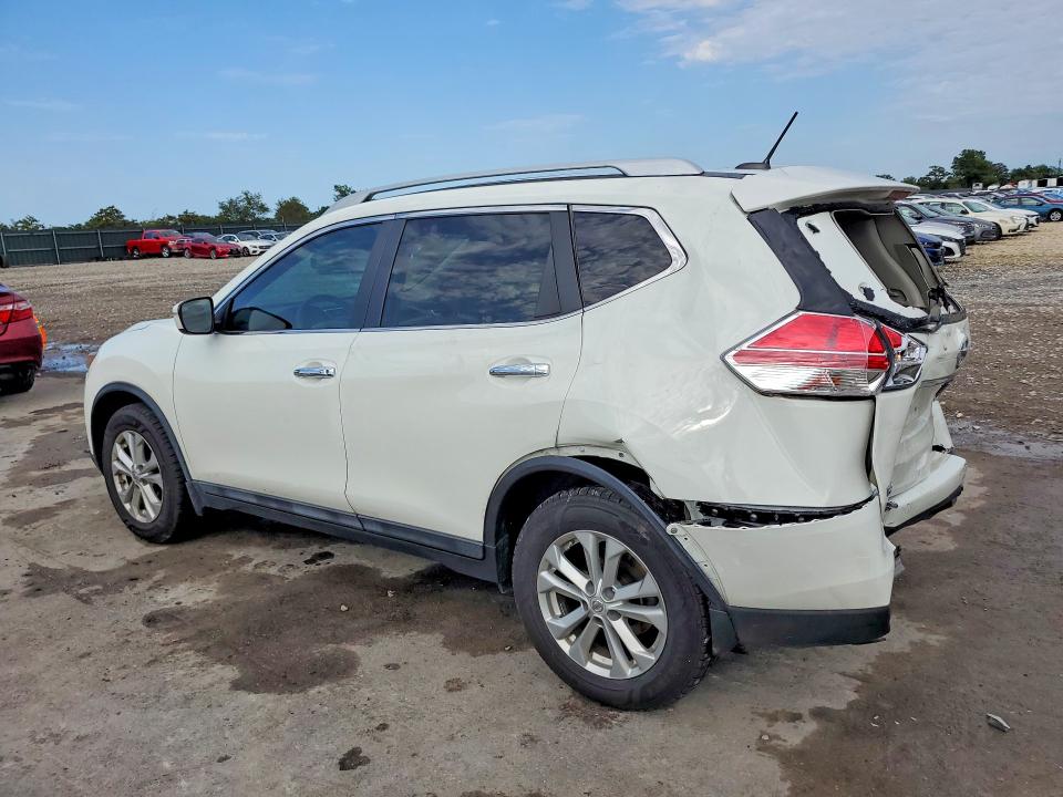 Photo 2 from auction – 2015 NISSAN ROGUE with VIN 5N1AT2MV1FC840885