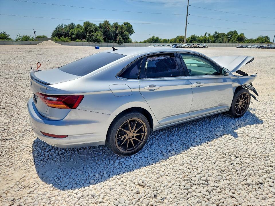 Photo 3 from auction – 2019 VOLKSWAGEN JETTA with VIN 3VWC57BU9KM210925
