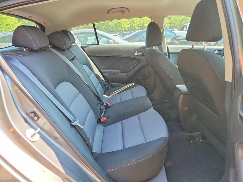 Photo 10 from auction – 2014 KIA FORTE with VIN KNAFX5A80E5165884