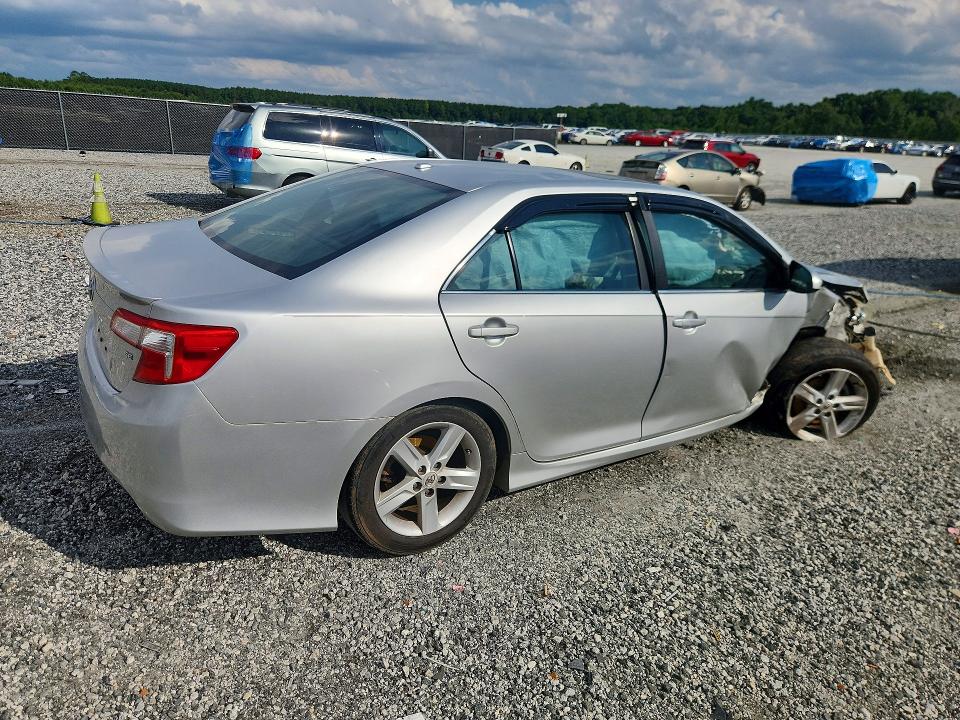 Photo 3 from auction – 2012 TOYOTA CAMRY with VIN 4T1BF1FK1CU127385