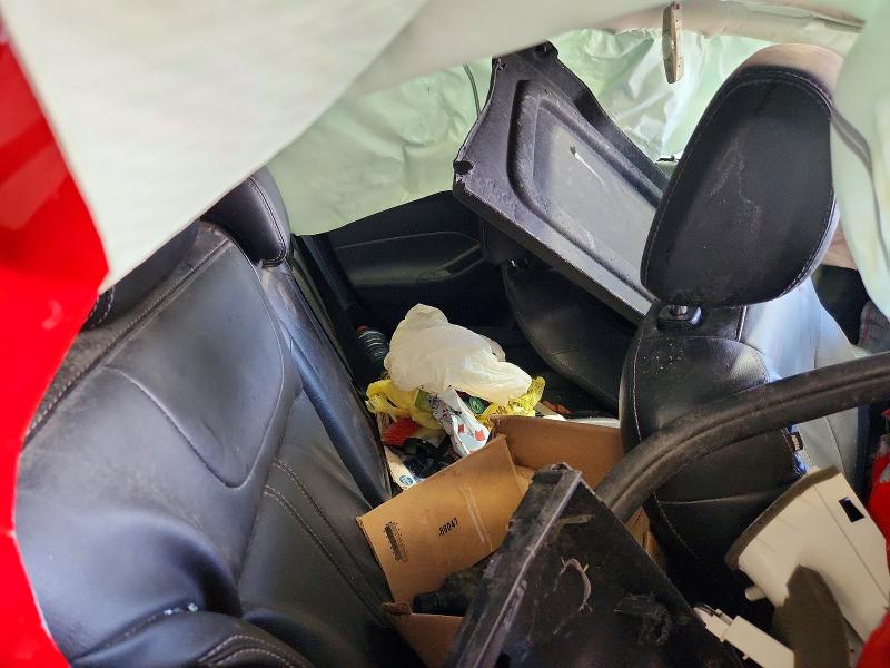 Foto 10 de la subasta – 2014 FORD FOCUS con VIN 1FADP3K24EL309897