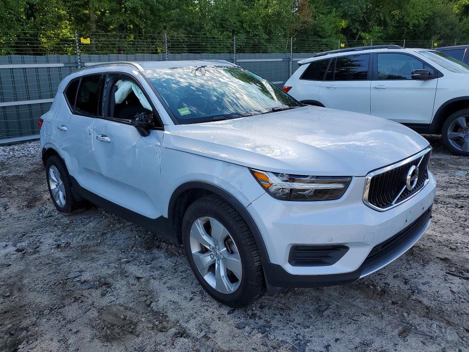 Photo 4 from auction – 2020 VOLVO XC40 with VIN YV4162UK3L2335561