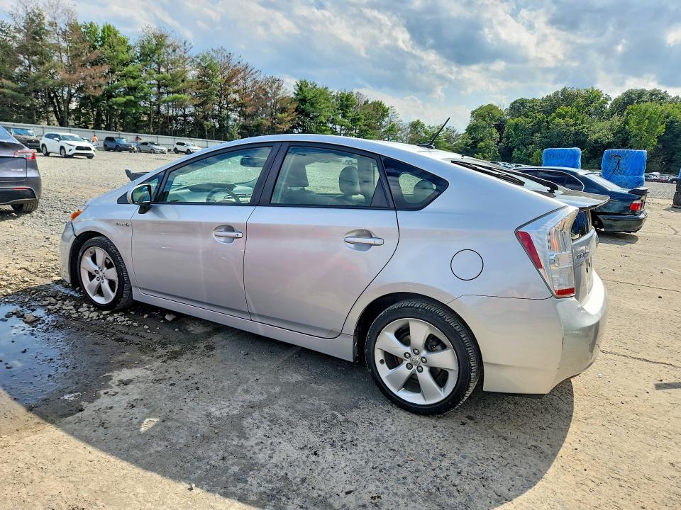 Photo 2 from auction – 2010 TOYOTA PRIUS with VIN JTDKN3DU7A5154718