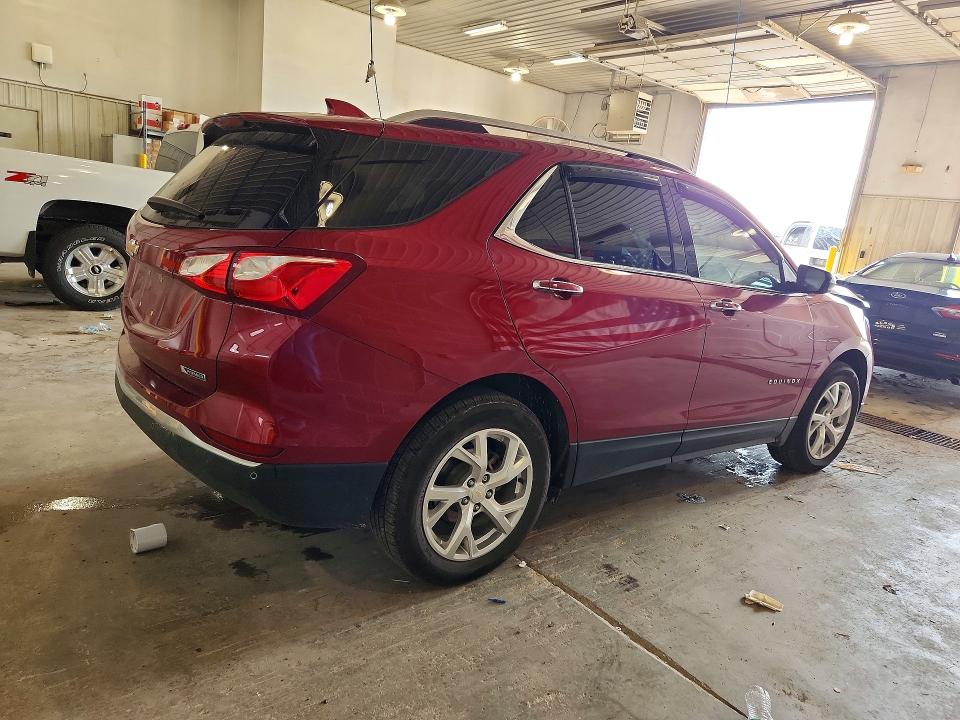 Photo 3 from auction – 2018 CHEVROLET EQUINOX with VIN 2GNAXMEV4J6105233