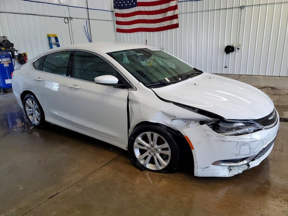 Photo 4 from auction – 2016 CHRYSLER 200 with VIN 1C3CCCAB7GN125875
