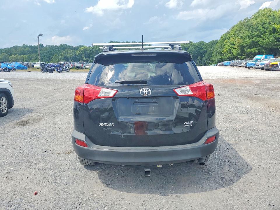 Photo 6 from auction – 2014 TOYOTA RAV4 with VIN 2T3RFREV9EW133471