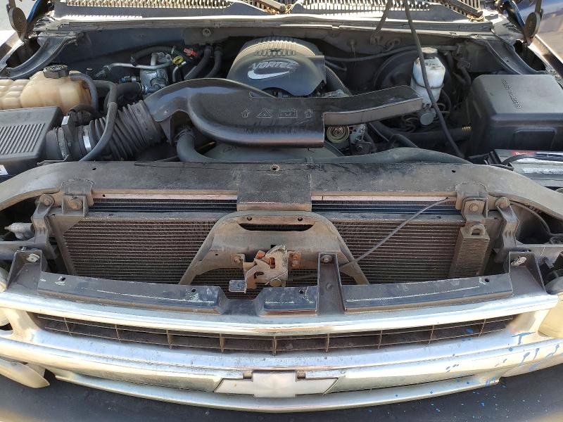 Photo 12 from auction – 2002 CHEVROLET TAHOE with VIN 1GNEC13V32R220149