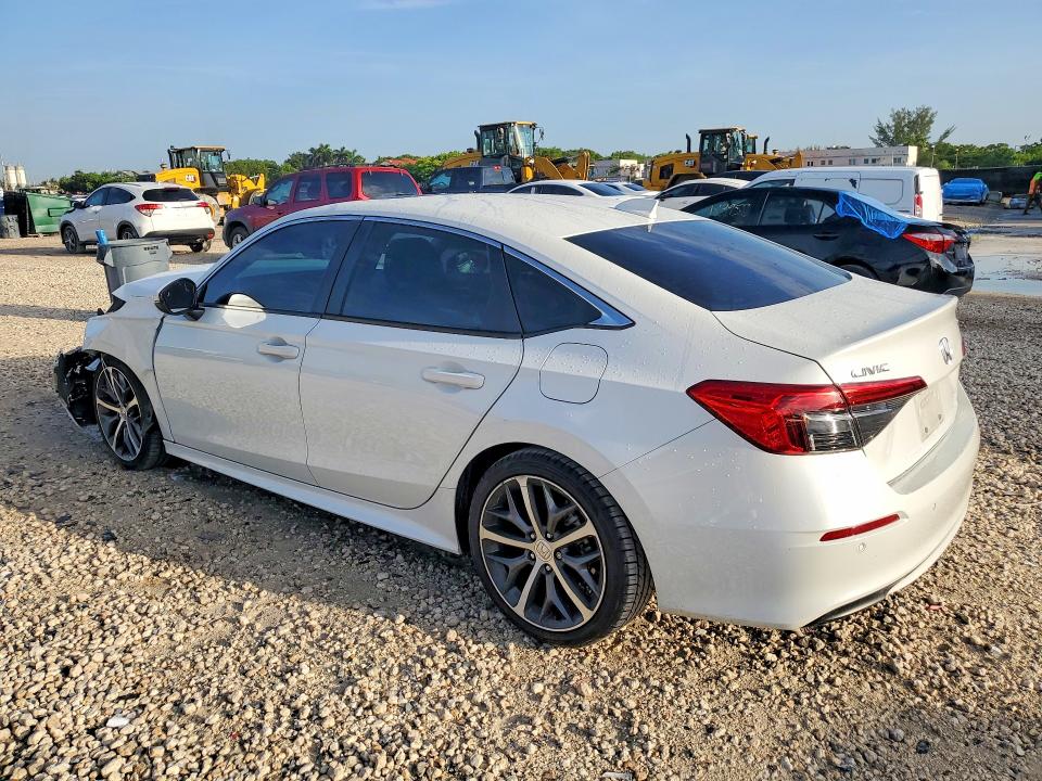 Photo 2 from auction – 2022 HONDA CIVIC with VIN 2HGFE1F95NH326825