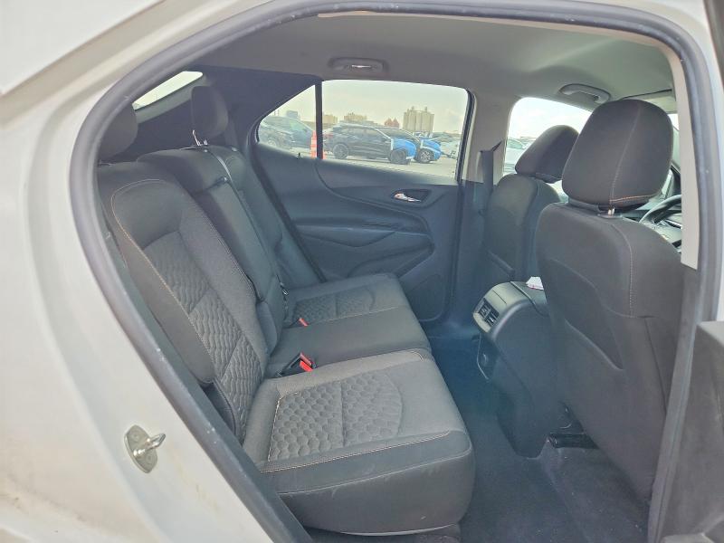 Photo 11 from auction – 2018 CHEVROLET EQUINOX with VIN 3GNAXJEV6JS559323