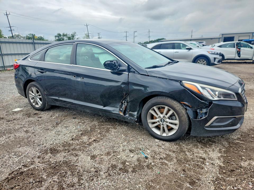 Photo 4 from auction – 2016 HYUNDAI SONATA with VIN 5NPE24AF1GH338899