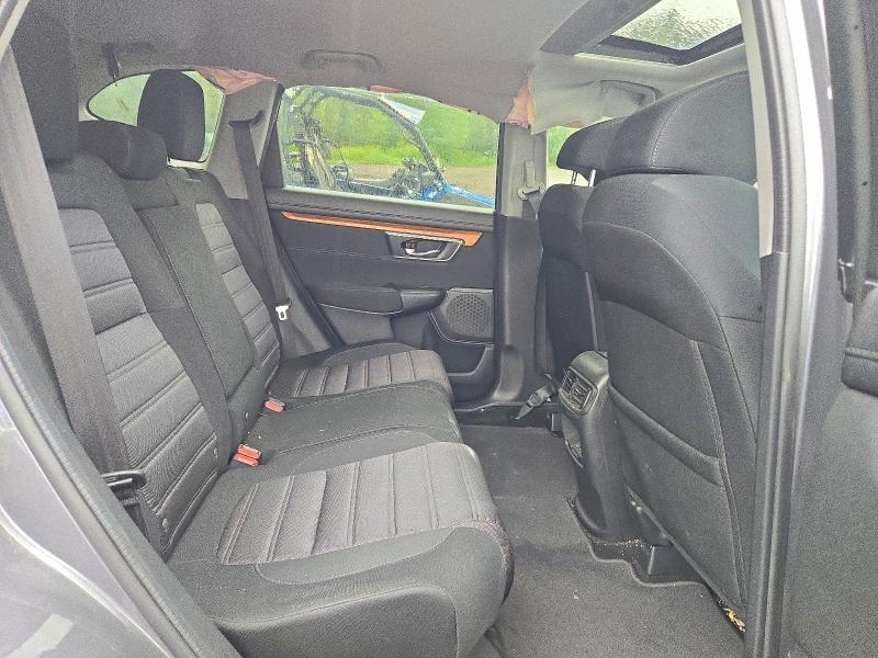 Photo 10 from auction – 2018 HONDA CR-V with VIN 2HKRW2H53JH146916