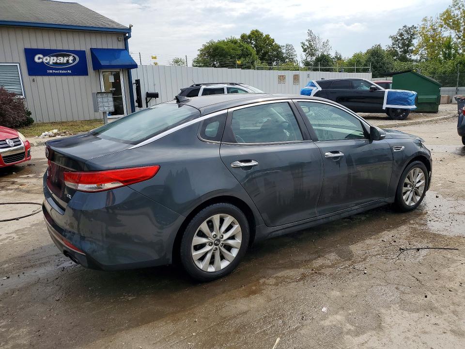 Photo 3 from auction – 2016 KIA OPTIMA with VIN 5XXGU4L37GG007584