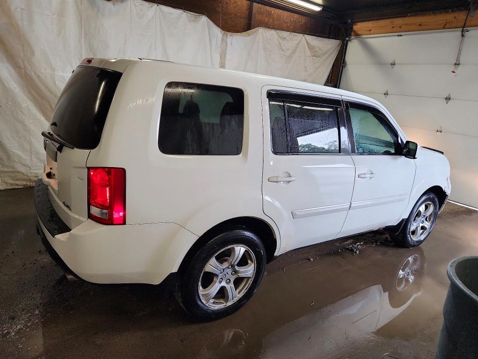 Photo 3 from auction – 2012 HONDA PILOT with VIN 5FNYF4H51CB025584