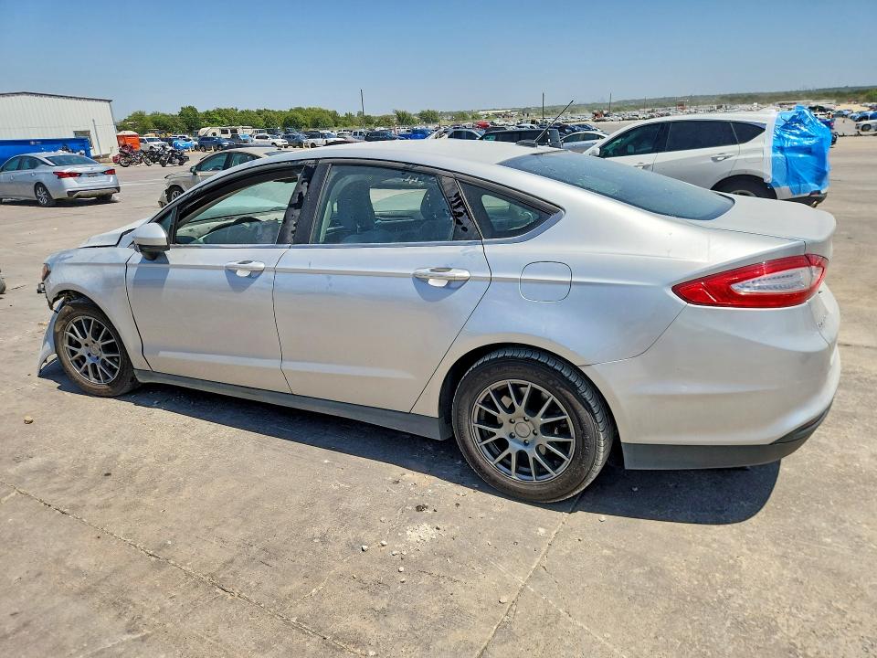 Photo 2 from auction – 2013 FORD FUSION with VIN 3FA6P0G71DR234698