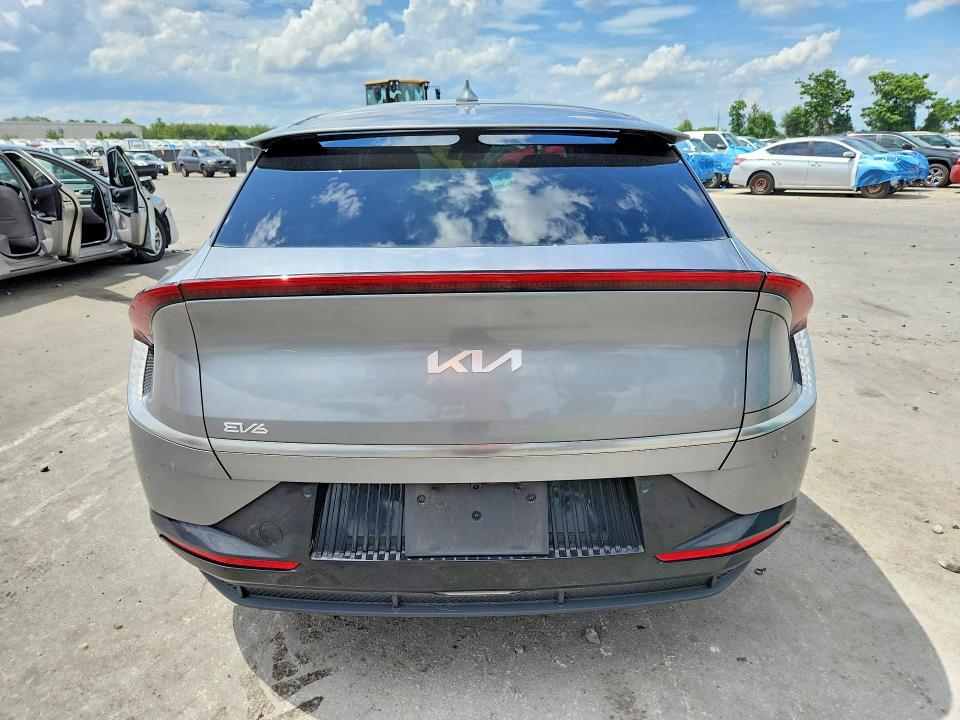 Foto 6 de la subasta – 2022 KIA EV6 con VIN KNDC3DLC3N5073410