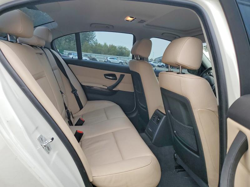 Photo 10 from auction – 2009 BMW 328 with VIN WBAPK73599A452025