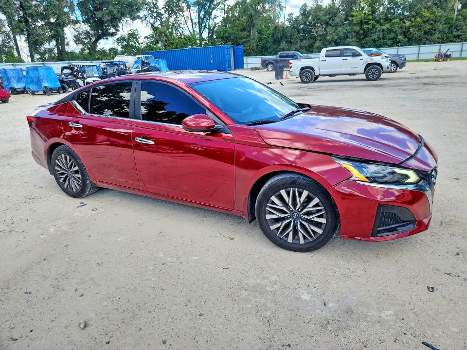Photo 4 from auction – 2023 NISSAN ALTIMA with VIN 1N4BL4DV9PN403118