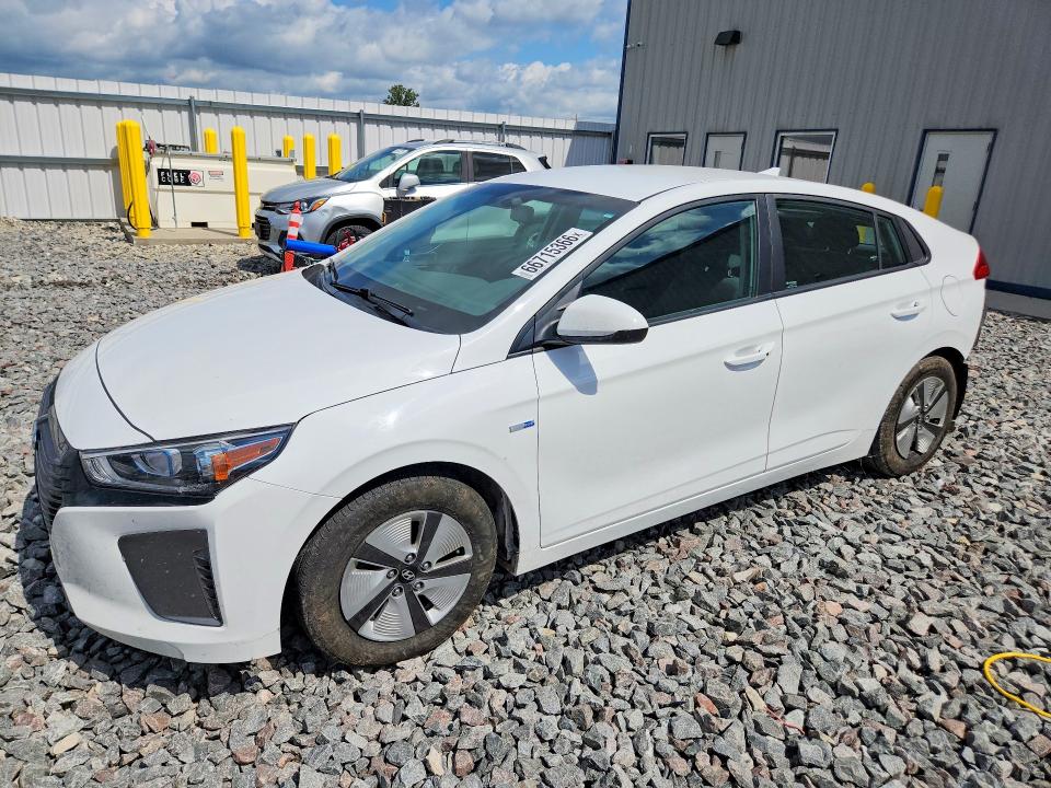 Photo 1 from auction – 2018 HYUNDAI IONIQ with VIN KMHC65LC2JU091373