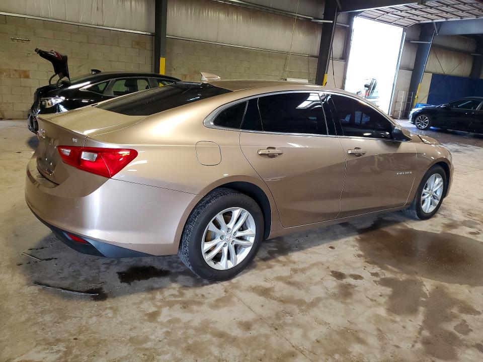 Photo 3 from auction – 2018 CHEVROLET MALIBU with VIN 1G1ZD5ST8JF171876