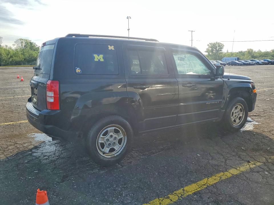 Photo 3 from auction – 2016 JEEP PATRIOT with VIN 1C4NJRBB3GD779063