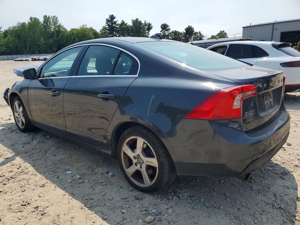 Photo 2 from auction – 2012 VOLVO S60 with VIN YV1622FS8C2133889