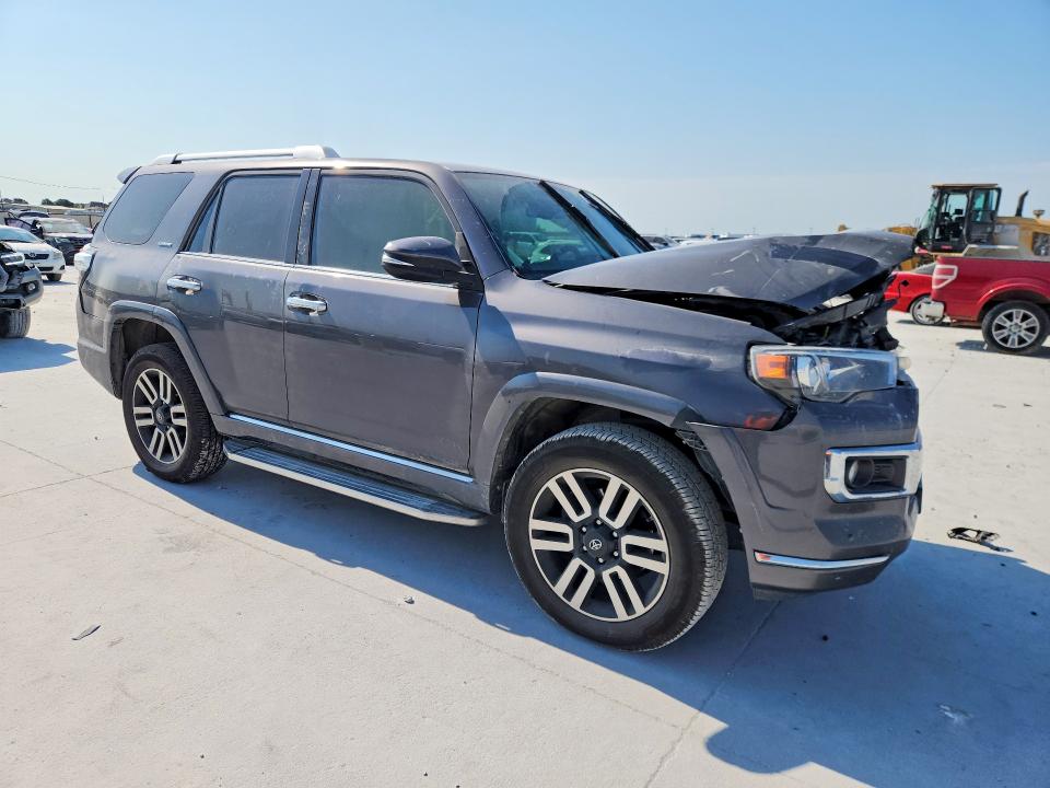 Photo 4 from auction – 2017 TOYOTA 4RUNNER with VIN JTEBU5JR7H5434885