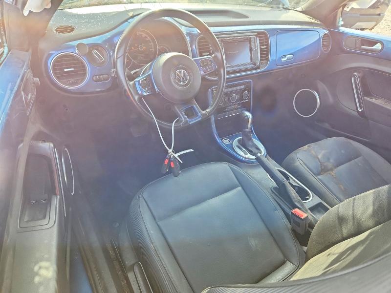 Photo 8 from auction – 2018 VOLKSWAGEN BEETLE with VIN 3VWJD7AT3JM709088
