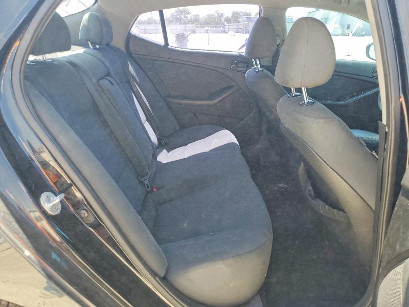 Снимка 10 от търг – 2015 KIA OPTIMA с VIN 5XXGM4A79FG464725