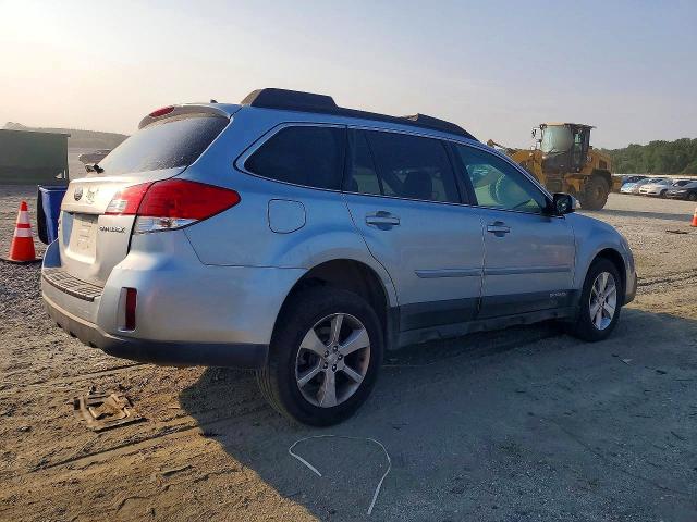 Photo 3 from auction – 2013 SUBARU OUTBACK with VIN 4S4BRCKC0D3270756