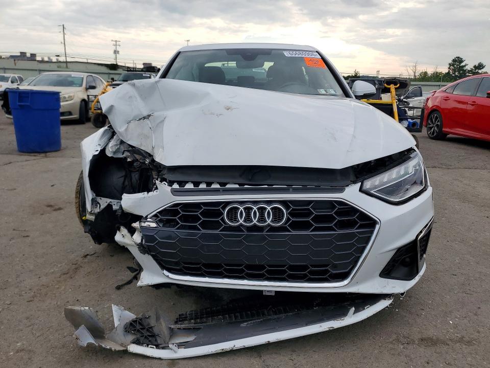 Photo 5 from auction – 2023 AUDI A4 with VIN WAUDAAF45PN021077