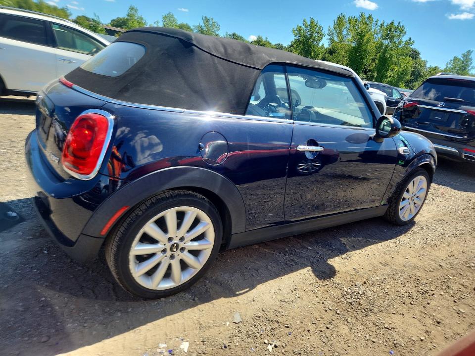 Photo 3 from auction – 2017 MINI COOPER with VIN WMWWG5C33H3C99017