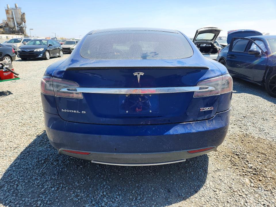 Photo 6 from auction – 2016 TESLA MODEL S with VIN 5YJSA1E44GF134304