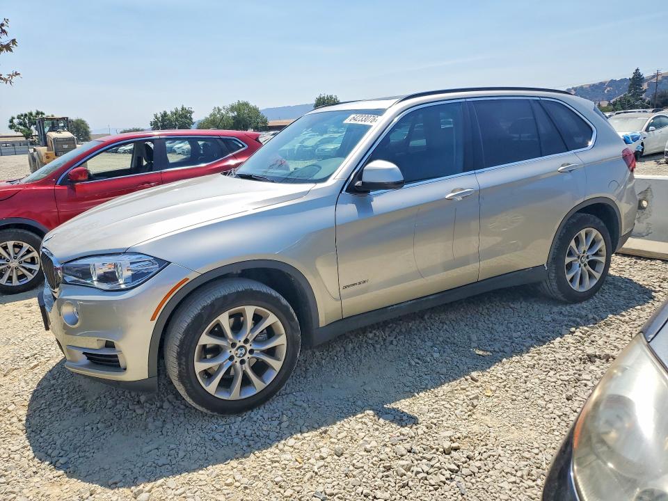 BMW X5 2016 with VIN 5UXKR2C55G0R70033 - Photo from auction