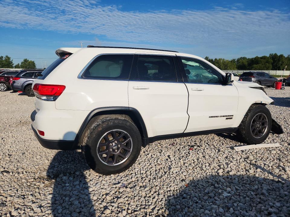 Photo 3 from auction – 2017 JEEP GRAND CHEROKEE with VIN 1C4RJFAG3HC683356