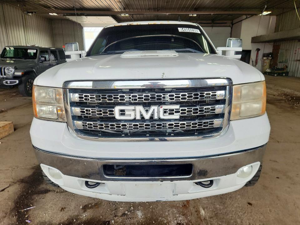 Photo 5 from auction – 2014 GMC SIERRA with VIN 1GT120C88EF149213
