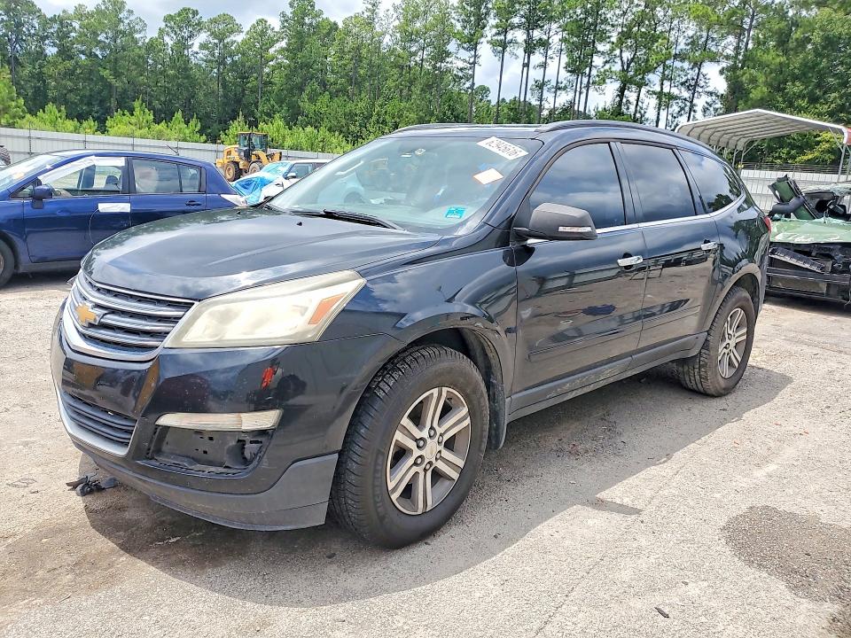 CHEVROLET TRAVERSE 2015 with VIN 1GNKRHKD5FJ320308 - Photo from auction