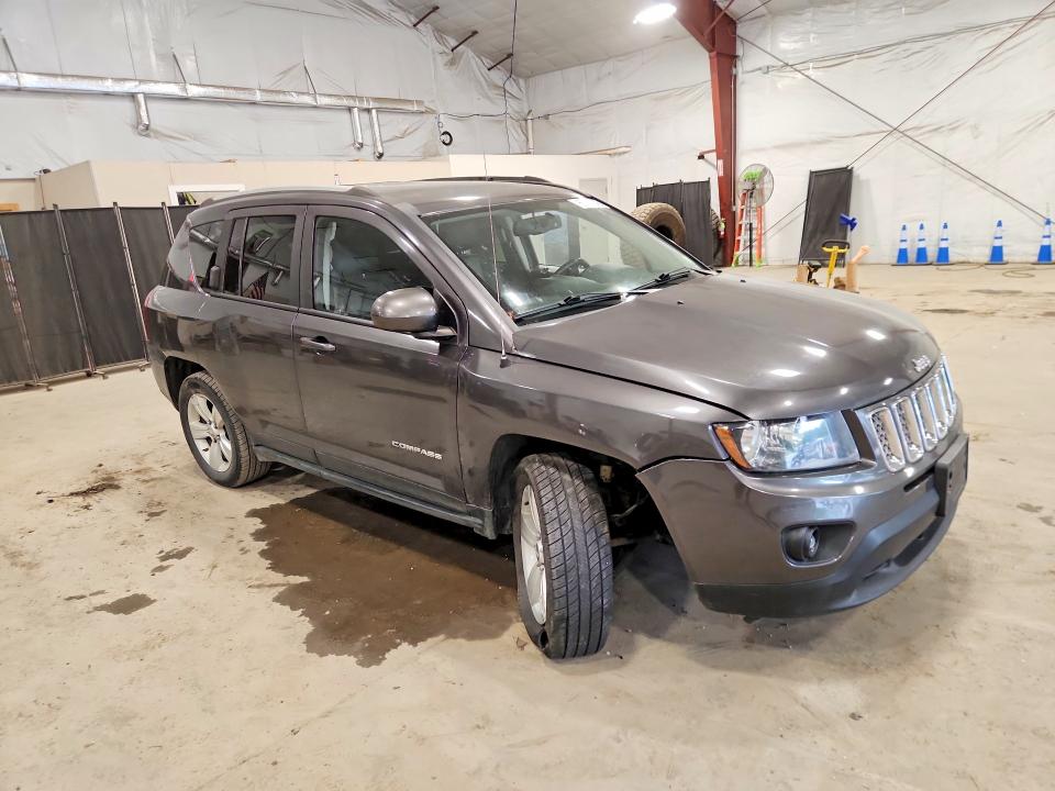 Photo 4 from auction – 2016 JEEP COMPASS with VIN 1C4NJDEB7GD758182