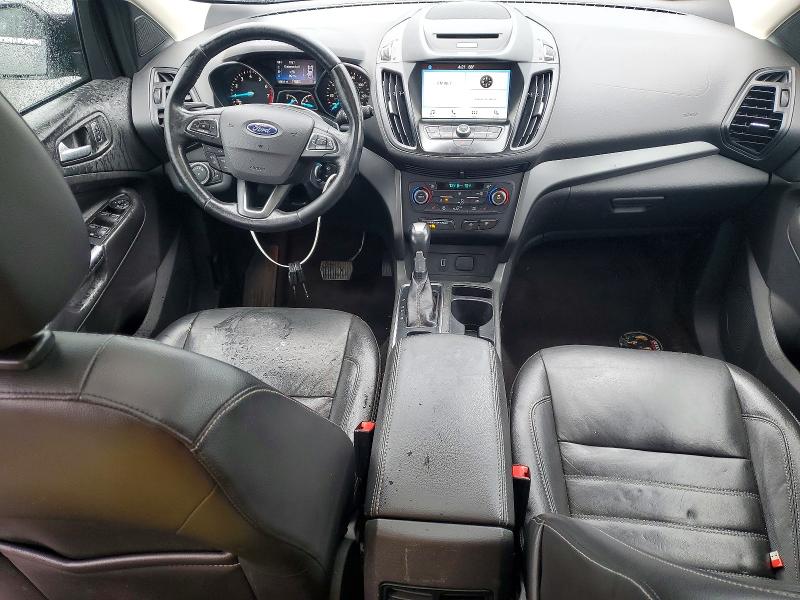 Photo 8 from auction – 2017 FORD ESCAPE with VIN 1FMCU9GD5HUE39600