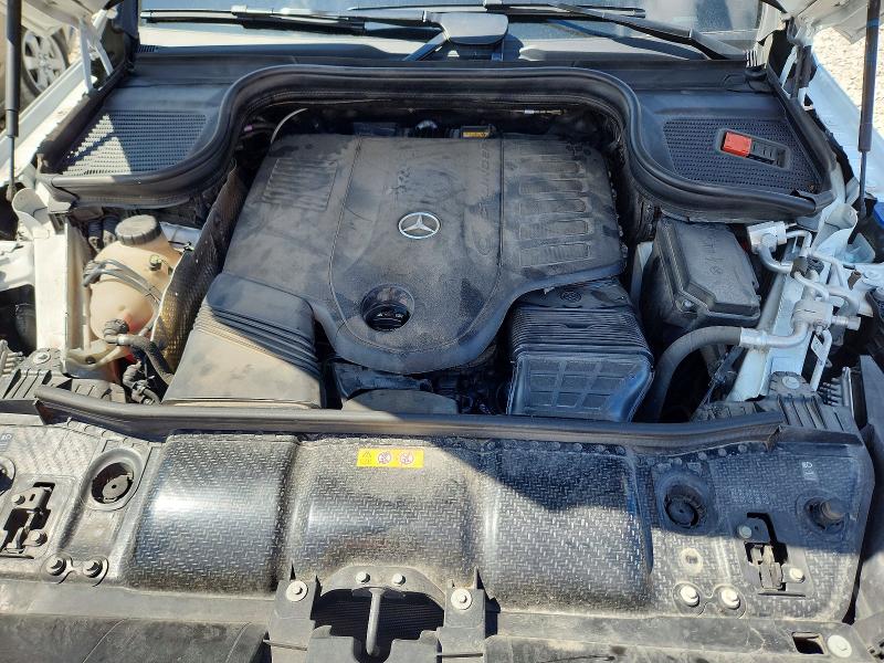 Photo 12 from auction – 2024 MERCEDES-BENZ GLS with VIN 4JGFF5KE7RB257622