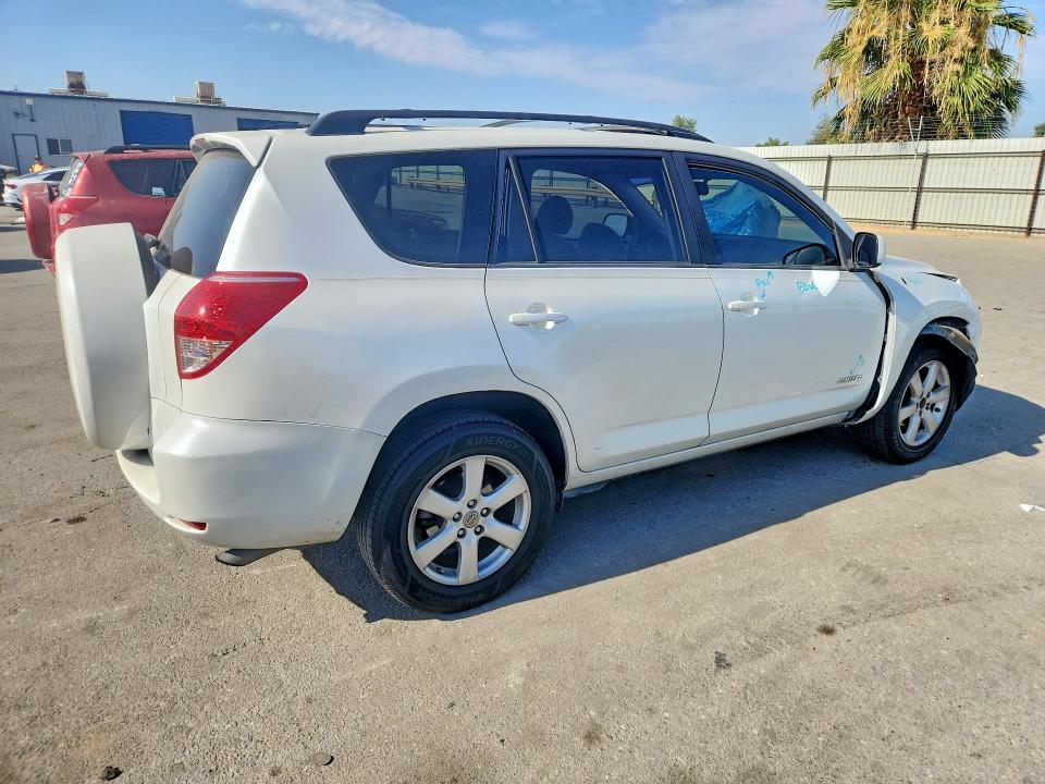 Photo 3 from auction – 2006 TOYOTA RAV4 with VIN JTMZD34V565025359